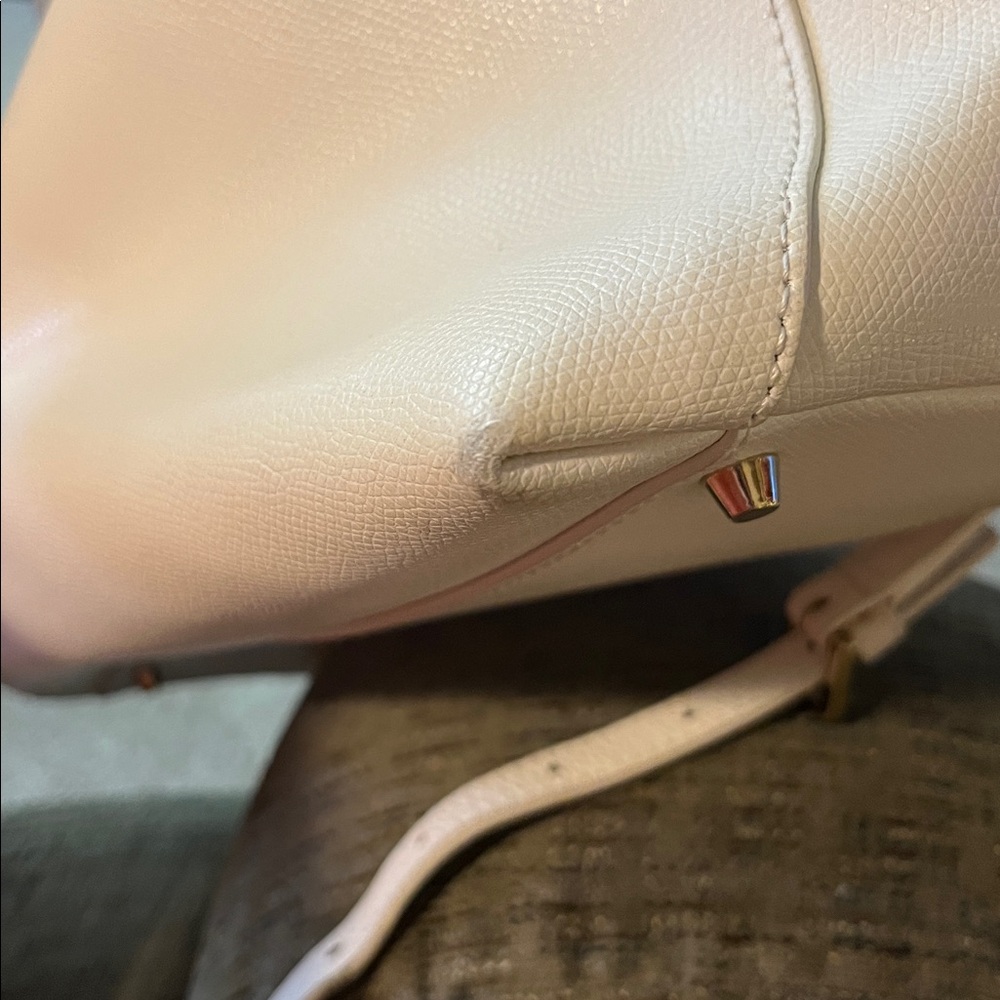 Furla Genuine Leather Elegant Cream Handbag - Picture 9 of 10